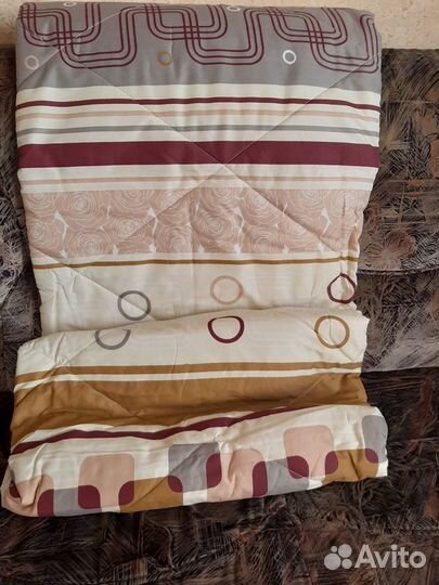 Одеяло: овечья шерсть и бамбуковое волокно