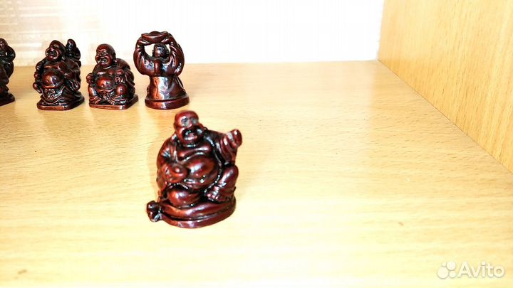 Статуэтка хотей