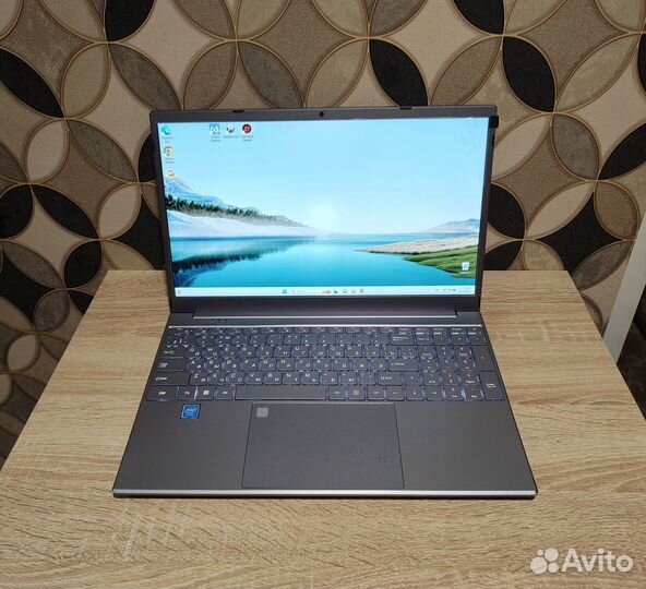 Мощный новый ноутбук i5-8259U, RAM 16GB + SSD M2