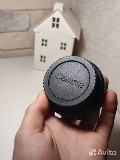 Объектив Canon EF-S 24mm f/2.8 STM