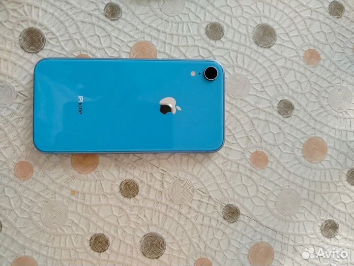 iPhone Xr, 64 ГБ