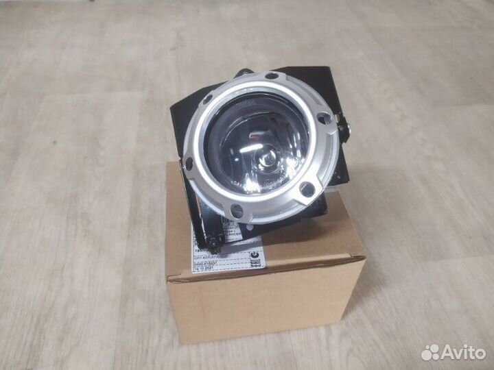 Противотуманная фара птф mitsubishi Outlander