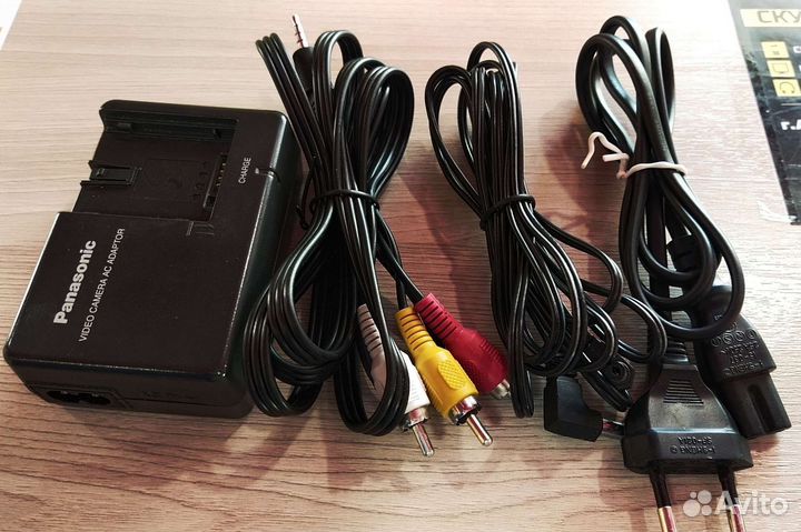 Видеокамера panasonic VDR-D220