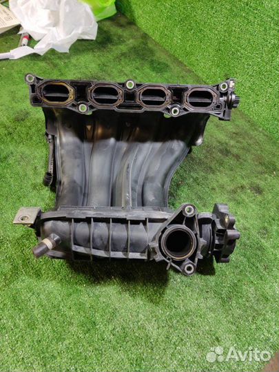 Впускной коллектор Nissan 2.0 Mr20De