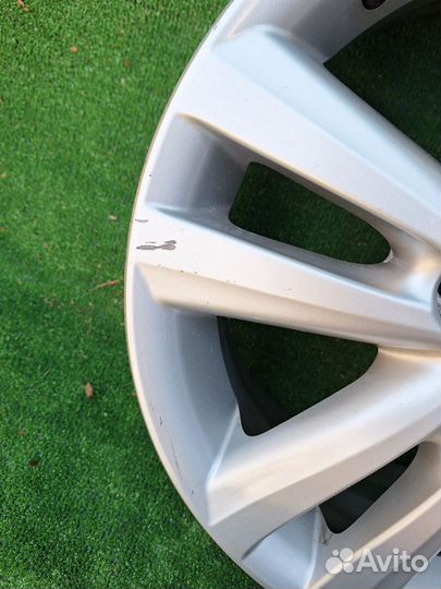 Лот 69 ) Диски Toyota R16