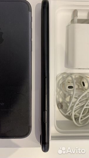 iPhone 7, 32 ГБ