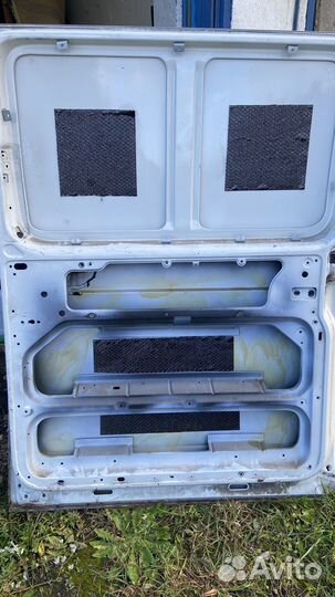 Кузовные детали на volkswagen т-5 2006 г