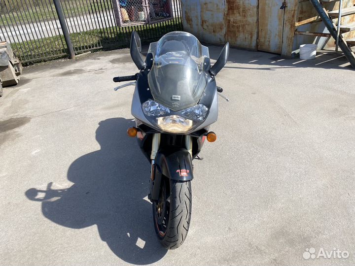 Aprilia SL1000R falco