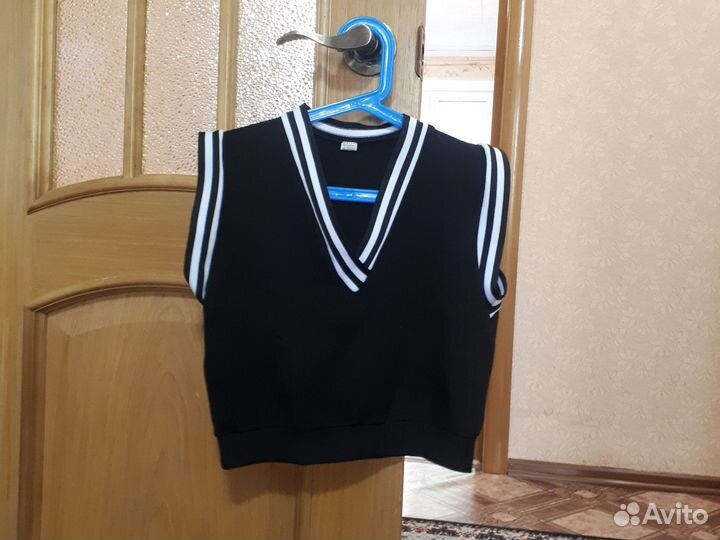 Отдам даром детские вещи на девочку