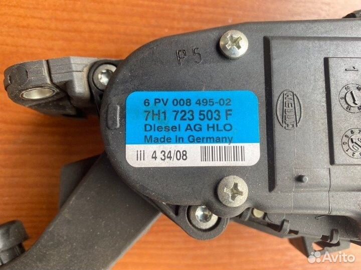 Педаль газа Vw Multivan T5 AXD 2008