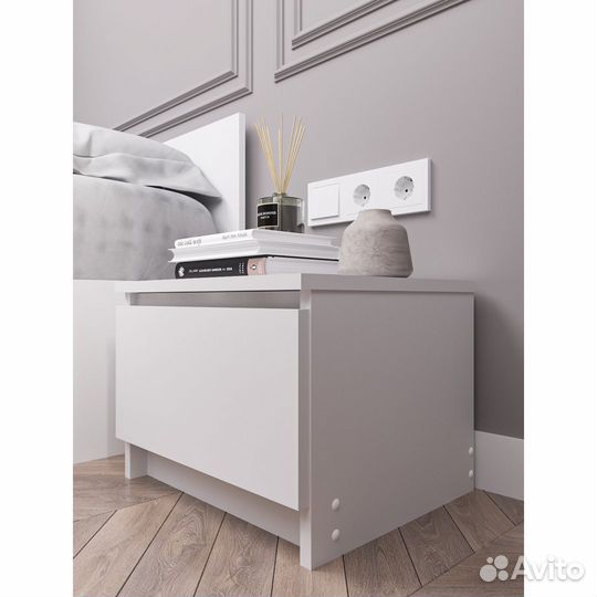 Тумбочка прикроватная 1 ящик белая