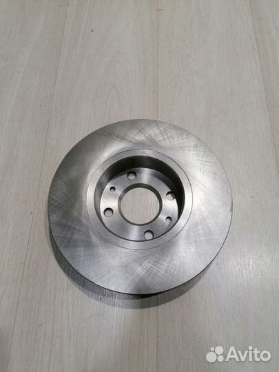 Тормозной диск перед Renault sandero Лев, Прав