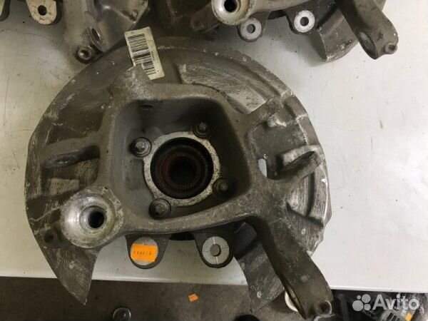 Кулак поворотный задний левый Bmw 5 F10 13Г