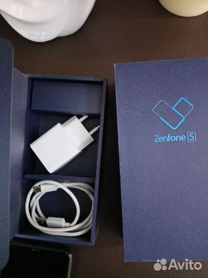 ASUS ZenFone 5 ZE620KL, 4/64 ГБ