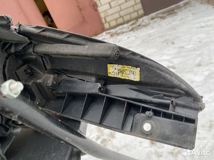 Фара на hyundai solaris 2 битая