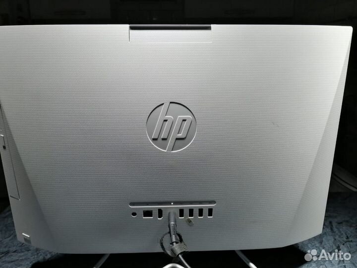 Моноблок hp20564 NT AiO A3050U 8GB/256GB PC