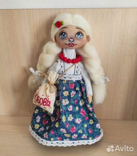 Кукла ручной работы