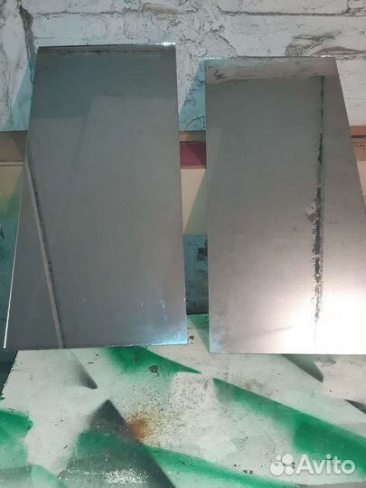 Зеркалом. Размер 85 40 0.05