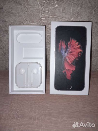 Коробка от iPhone 6s