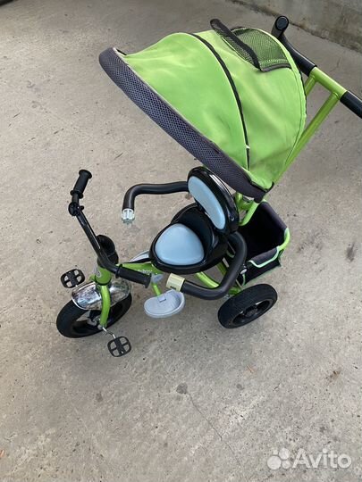 Детский велосипед с ручкой трехколесный