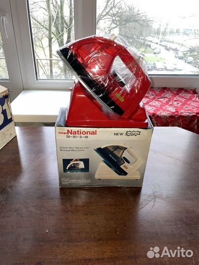 Паровой утюг International новый япония
