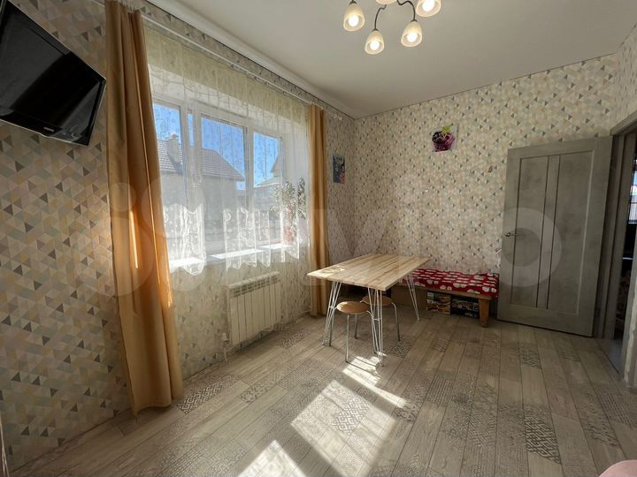 Дом 121,7 м² на участке 5 сот.