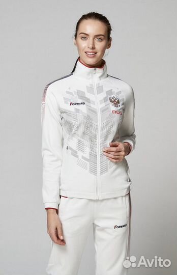 Белый спортивный костюм forward женский