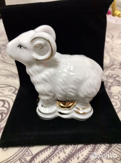 Барашек фарфоровый