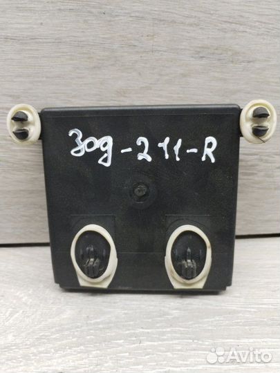 Блок управления двери задний правый Mercedes