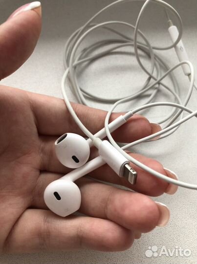 Наушники apple