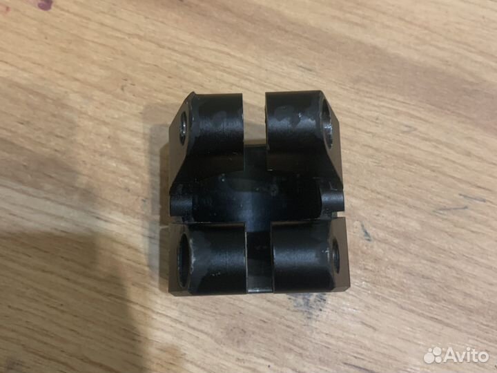 Зажим Hipe для трюкового самоката