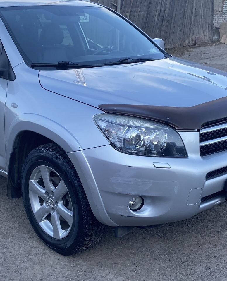 Toyota RAV4: фото владельца