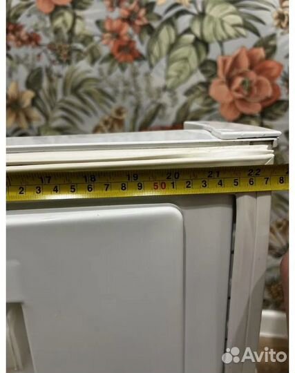 Уплотнитель для холодильника Канди 256Q02YK3