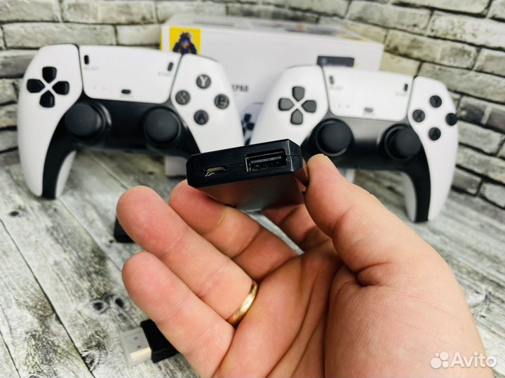 Игровая приставка game stick 64gb с ретро играми