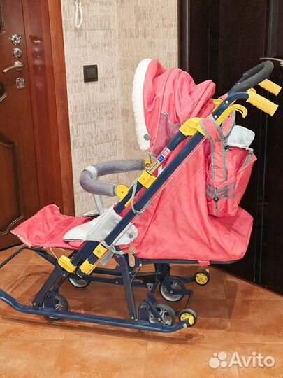 Детские санки с колесами и чехлом