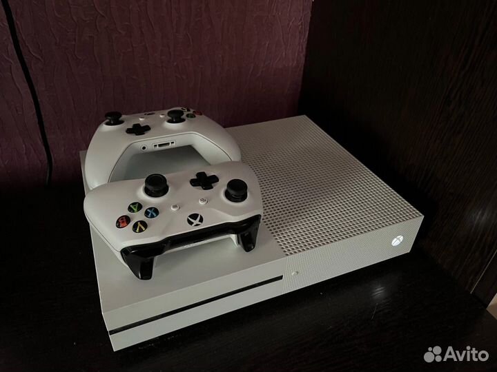 Xbox One s