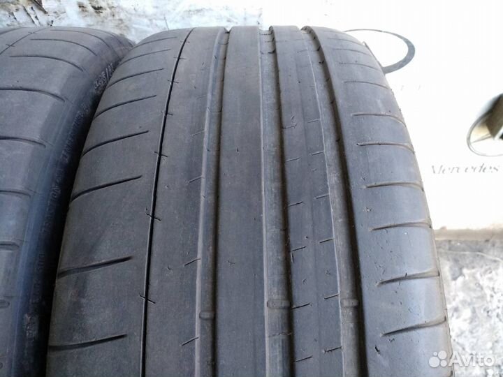 Michelin Pilot Super Sport 225/45 R19 96Y