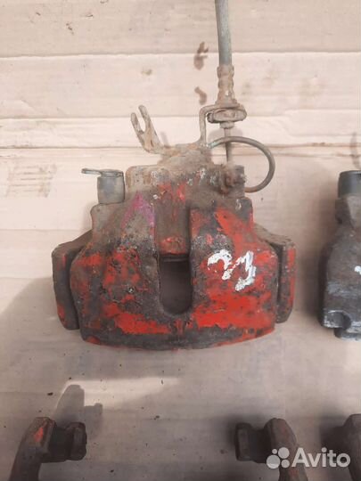 Передние суппорта Ауди 100 С4