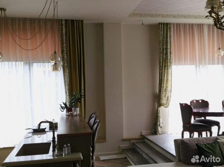 Рулонные шторы с Алисой на заказ