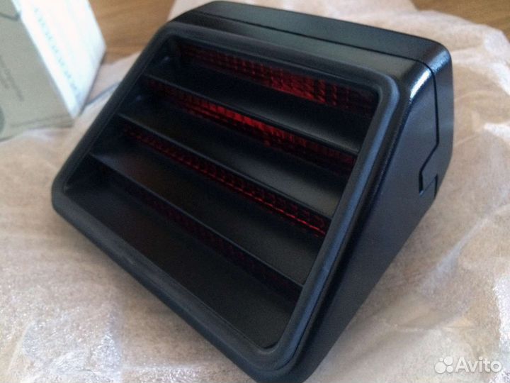 W124 третий стоп сигнал Hella Новый