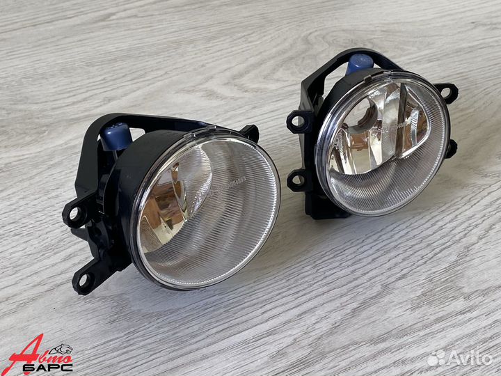 Противотуманная фара Toyota/Lexus