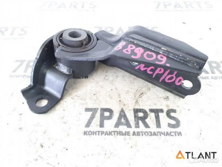 Подушка двигателя задний toyota ractis