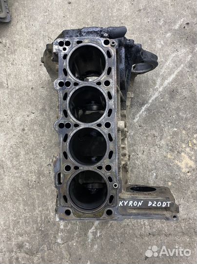 Блок цилиндров SsangYong D20DT