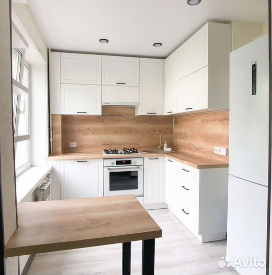 Современный кухонный гарнитур