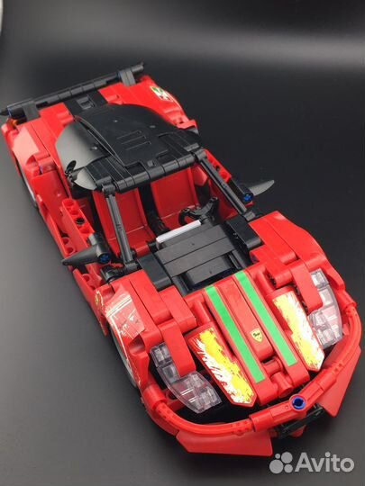 Машинка Ferrari конструктор