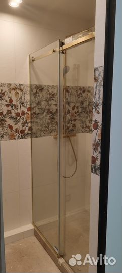 Душевые кабины, перегородки из стекла