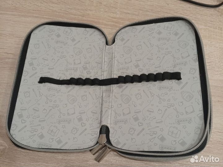 Пенал с двумя отсеками