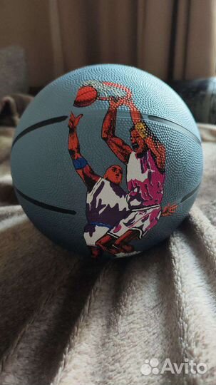 Баскетбольный мяч