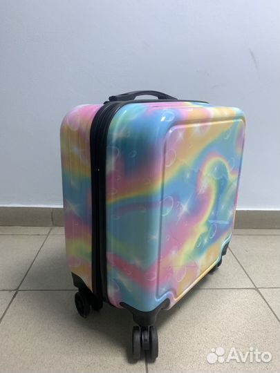 Чемодан на колесах