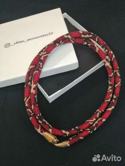 Колье из бисера